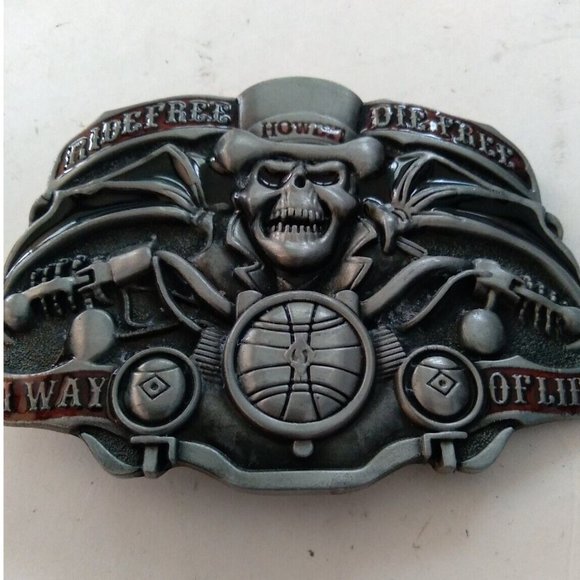 RIDE FREE DIE FREE MOTORCYCLE BELT BUCKLE - A WAY OF LIFE - SKULL - BAT WINGS ? - Picture 2 of 9
